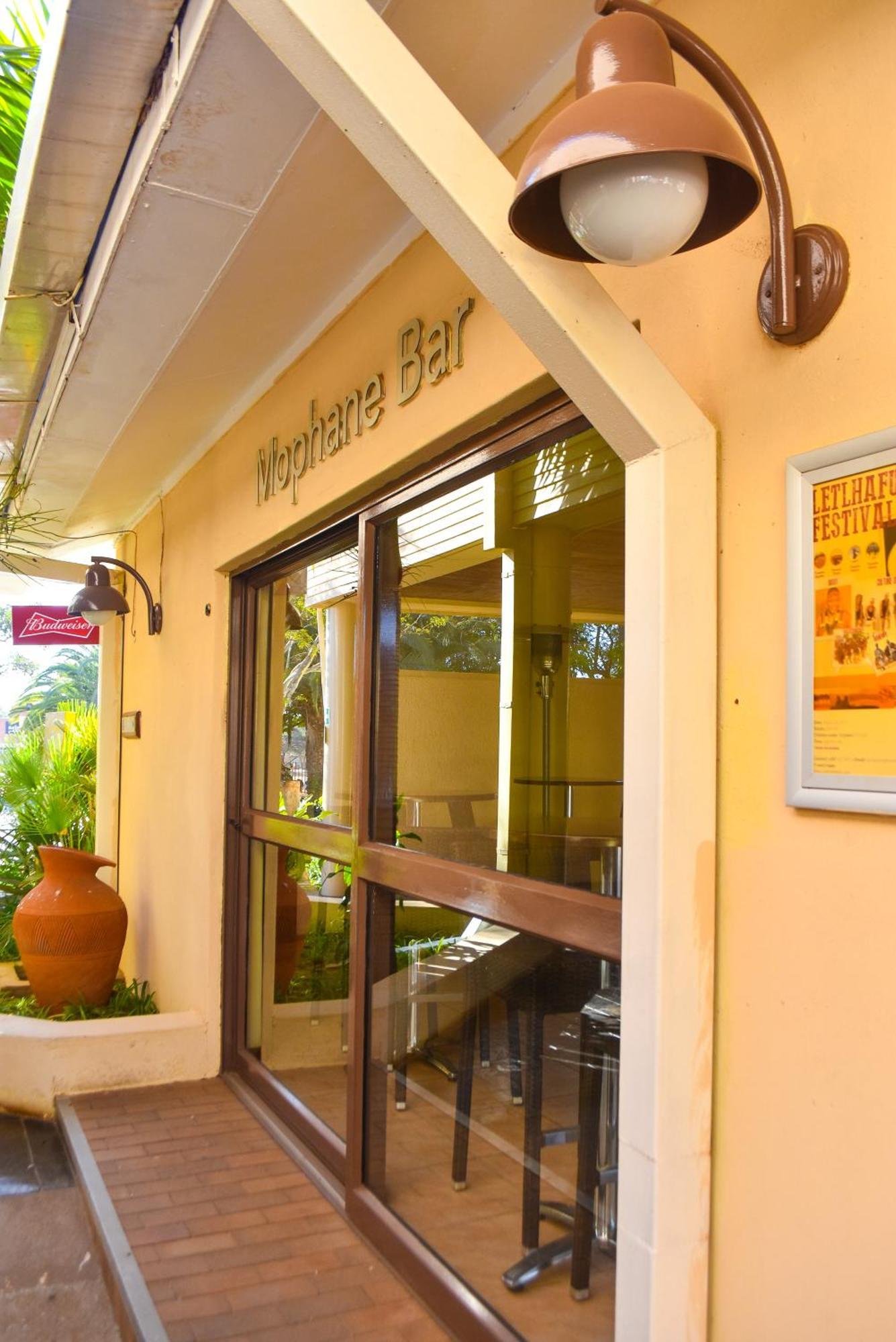 Cresta Bosele Hotel Selebi-Phikwe Экстерьер фото